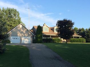 9581 Burgoyne Rd, Berrien Springs, MI 49103