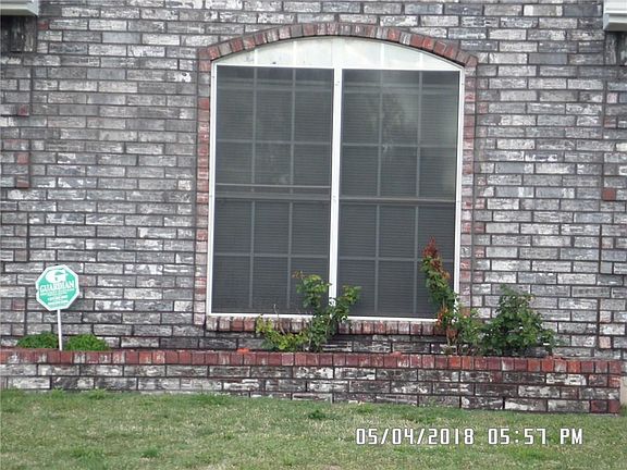 3rd image of 1304 Sunrise Dr