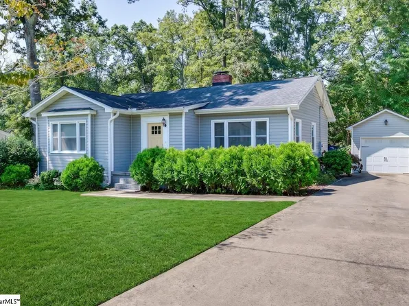 200 Cardinal Dr, Taylors, SC 29687