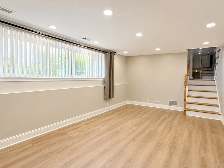 602 S Carol Ln — Photo 10