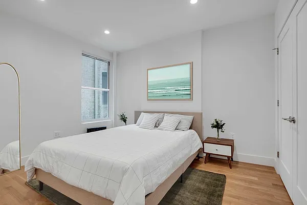 Rented by Compass | media 7
