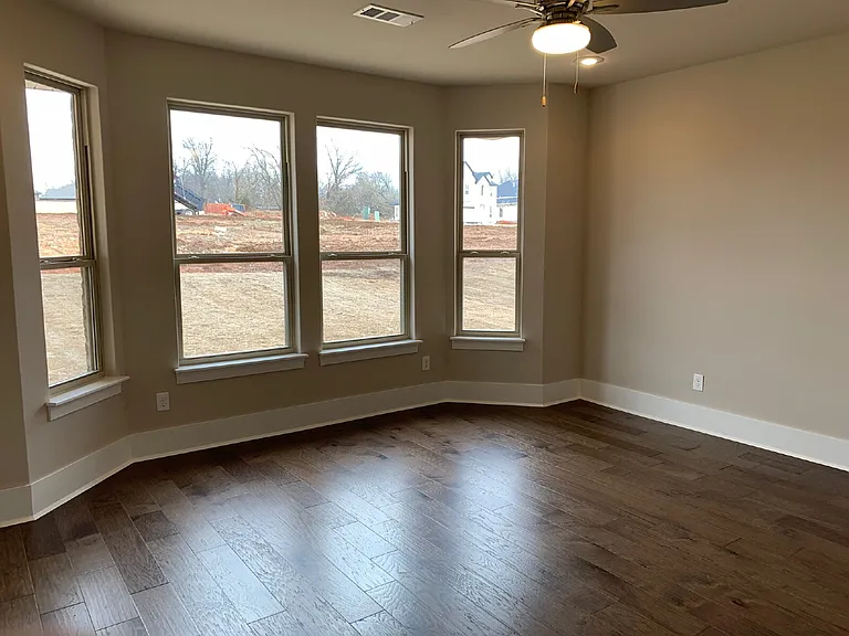 616 Mill Pond Way — Photo 8
