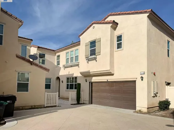 11519 Cambria Ct, Chino, CA 91710