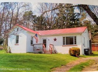 25 Orchard St, Harveys Lake, PA 18618