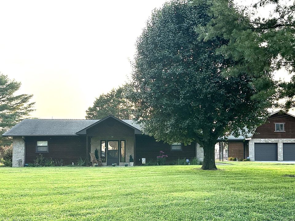 1st image of 1017 Valley View Cir