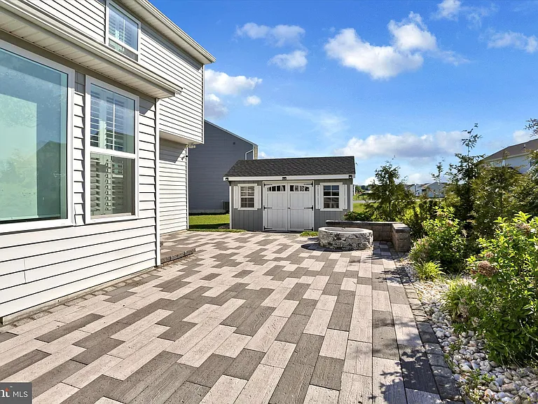 28 Long Bend Dr — Photo 41