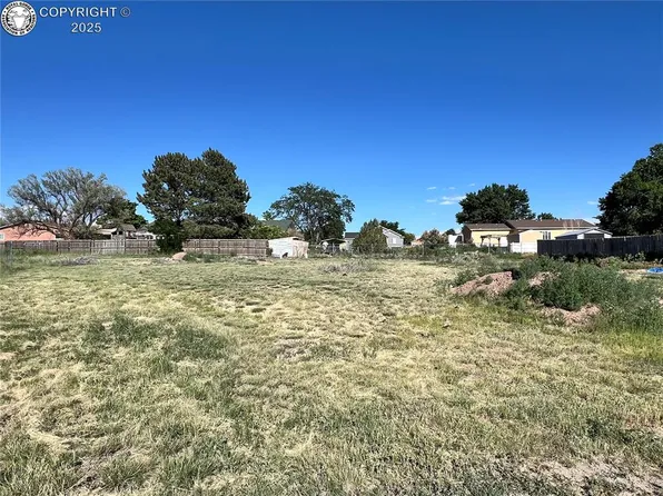 969 S Coral Ln, Pueblo West, CO 81007