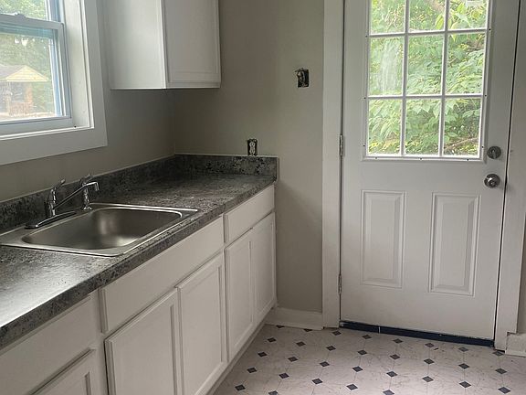 2nd image of 1475 Pope St #1