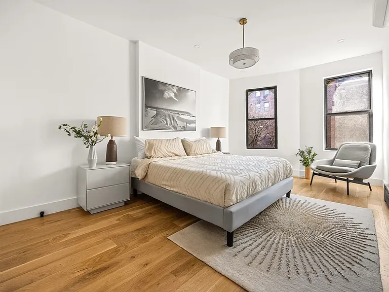 825 Riverside Dr #1 — Photo 7