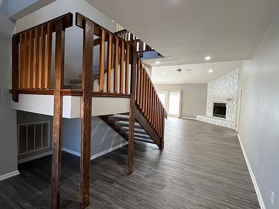 2nd image of 2703 Crooked Stick Dr