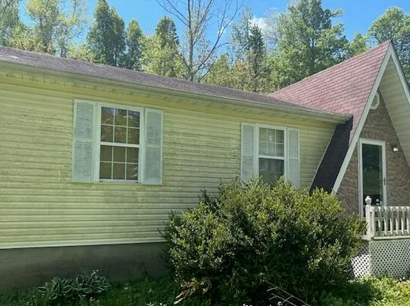 262 Taylor Banks Rd, McKee, KY 40447