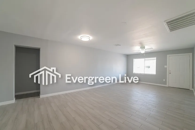 4 bed, 2.0 bath, 1977 sqft, $1,845 — Photo 2