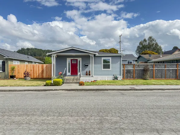 837 12th St, Fortuna, CA 95540