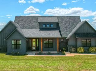 2541 Two Socks Run, Guthrie, OK 73044