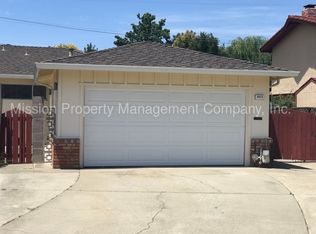 38115 Parkmont Dr, Fremont, CA 94536