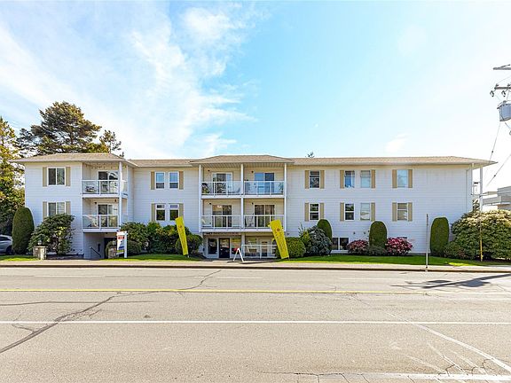 2nd image of 1351 Esquimalt Rd #103