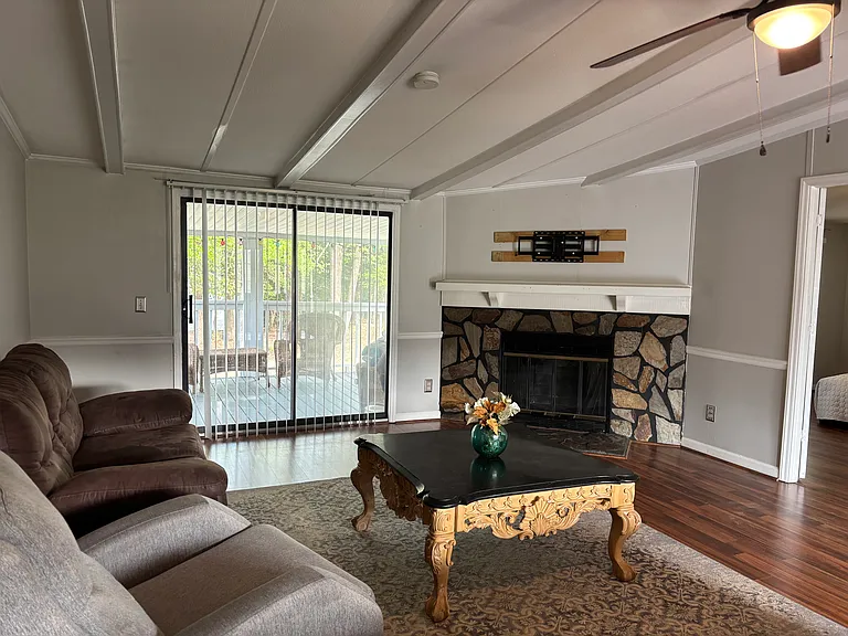 9521 Neils Branch Rd — Photo 1