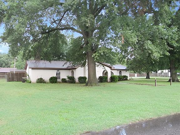 2nd image of 1100 Graceland Dr
