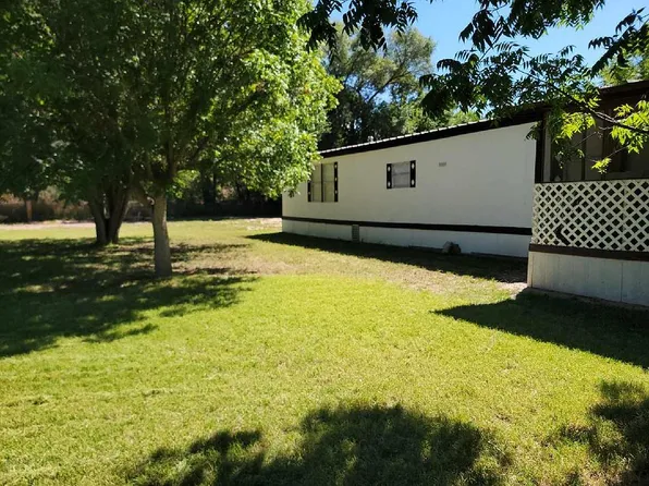 468 Diana Dr, Los Lunas, NM 87031