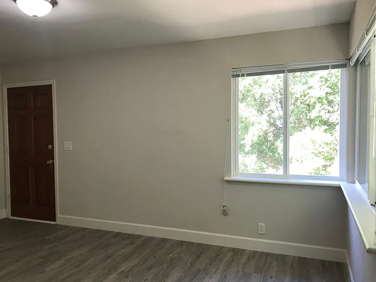 475 Margarita Ave #475 — Photo 8