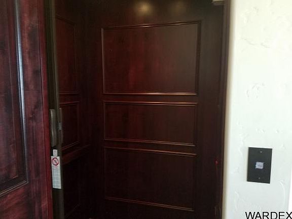 5th image of 624 Grand Island Dr