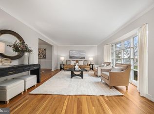 4201 Wynnwood Dr, Annandale, VA 22003