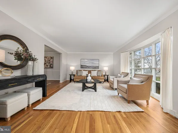 4201 Wynnwood Dr, Annandale, VA 22003