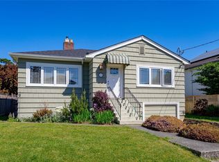 855 Linkleas Ave, Oak Bay, BC V8S 5C4