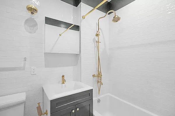 Rented by RENTBK LLC | media 10