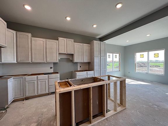 4th image of 2508 Woodwind Ct