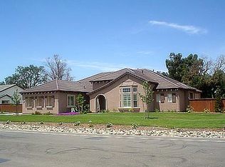 10001 Whirlaway Ln, Elk Grove, CA 95624