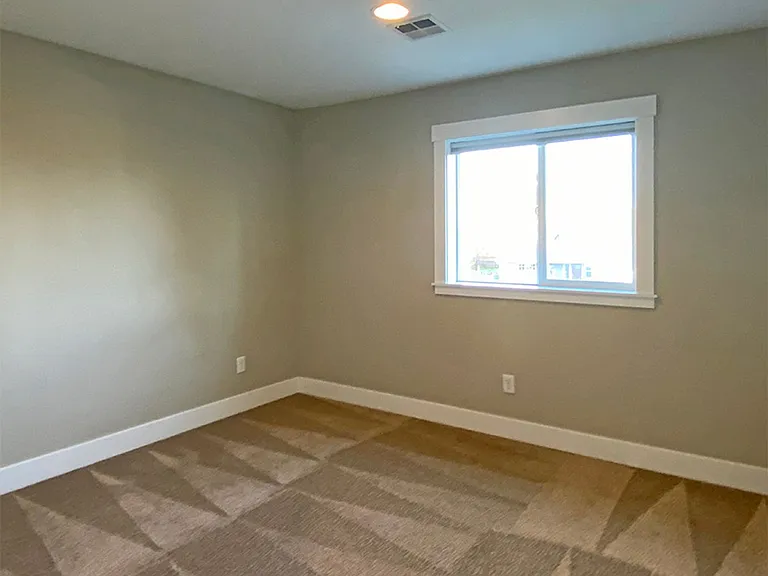328-330 S Broad St — Photo 14