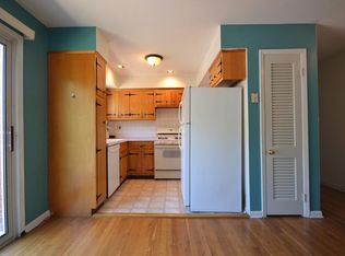 2 Oxford Ct APT 8011, Suffern, NY 10901