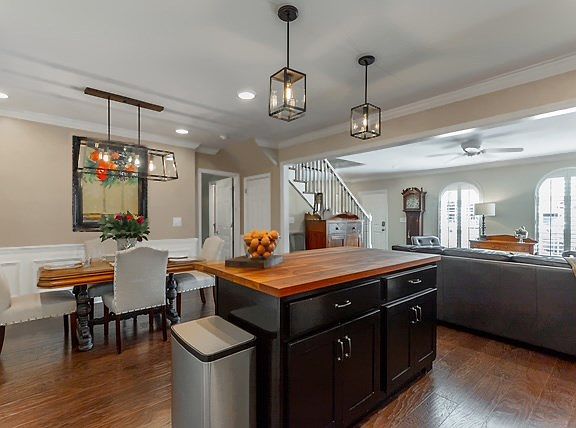 3rd image of 1903 Summit View Dr