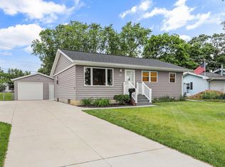 1106 Bonnie Ln, Madison, WI 53716