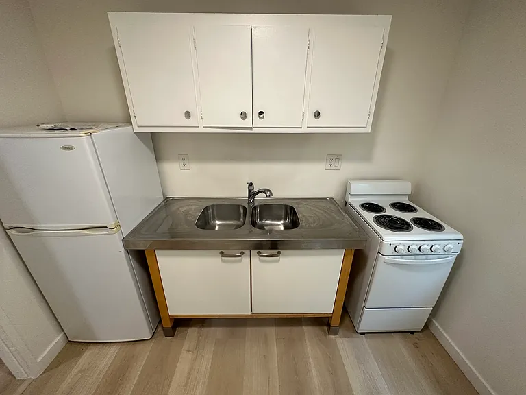 The Reef Apartments — Photo 22