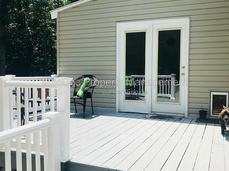 6804 Saxony Cir — Photo 24