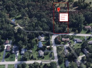 570 Six Mile Rd, Whitmore Lake, MI 48189