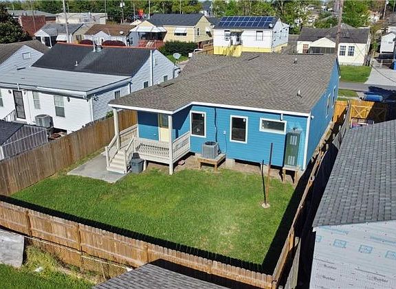 3rd image of 6016 Painters St