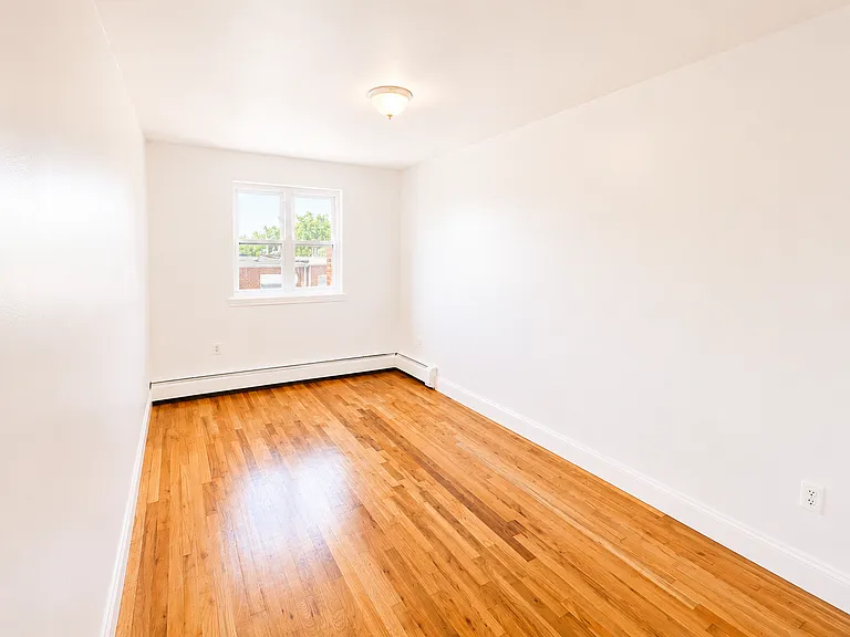 533 Soundview Ave #3 — Photo 8