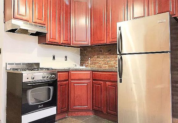 3rd image of 145 Rogers Ave #3L