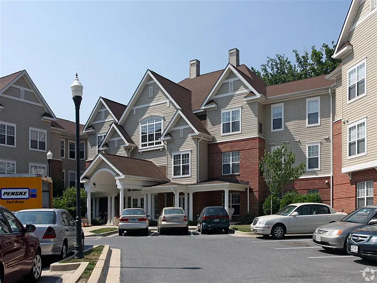 601 E Randolph Rd — Photo 5