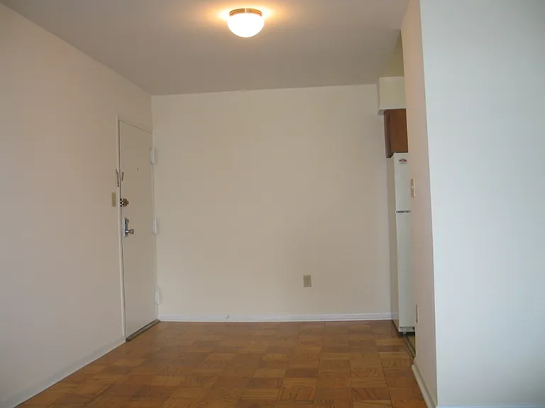 2117 N Cameron St #5 — Photo 5