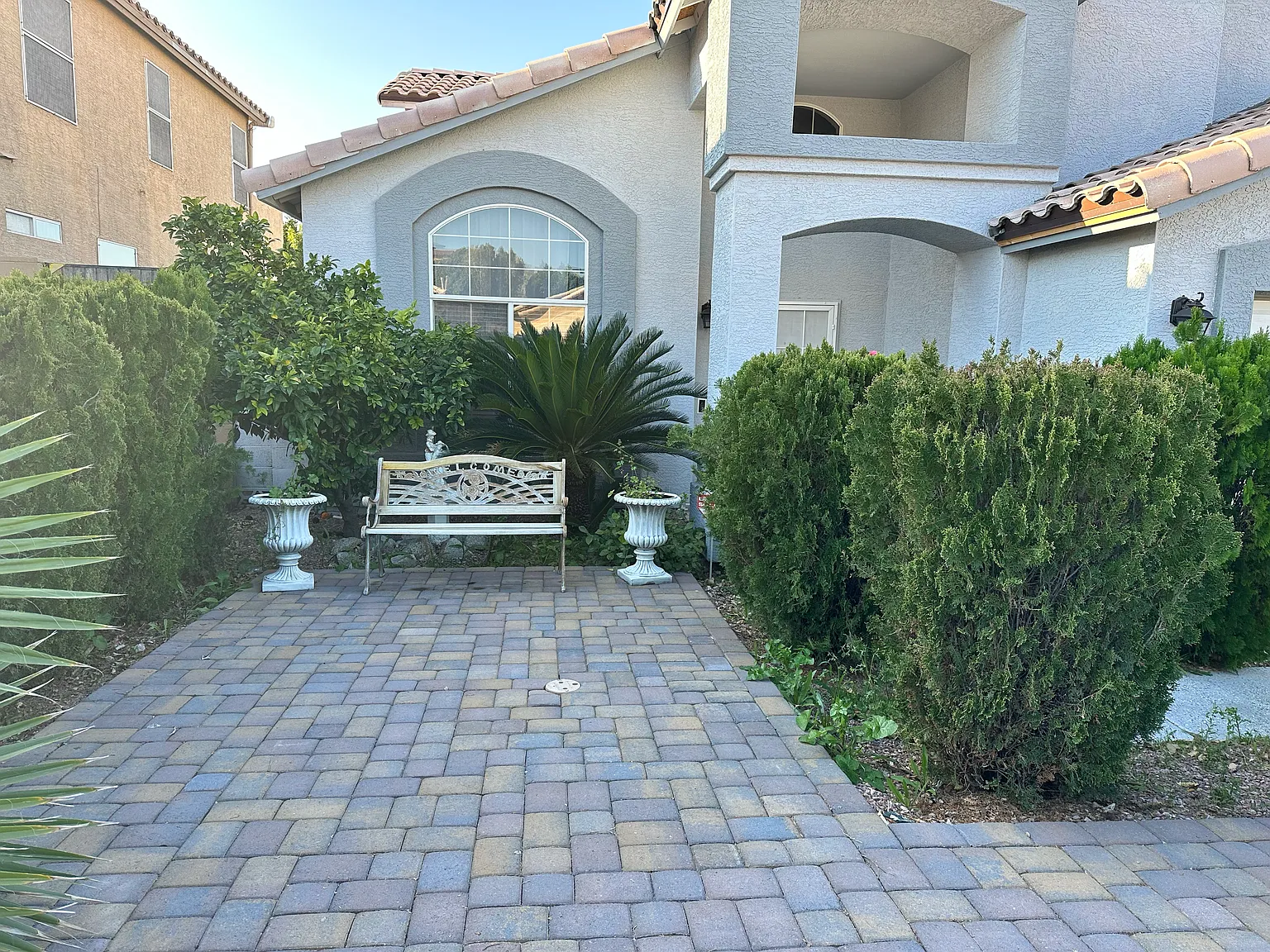 3 bed, 2.5 bath, 1860 sqft, $2,630 — Photo 2