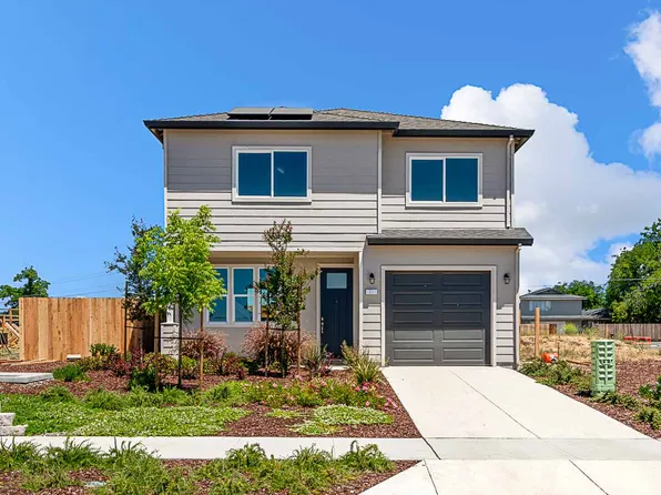 17 Oak Manor Way, Sacramento, CA 95838
