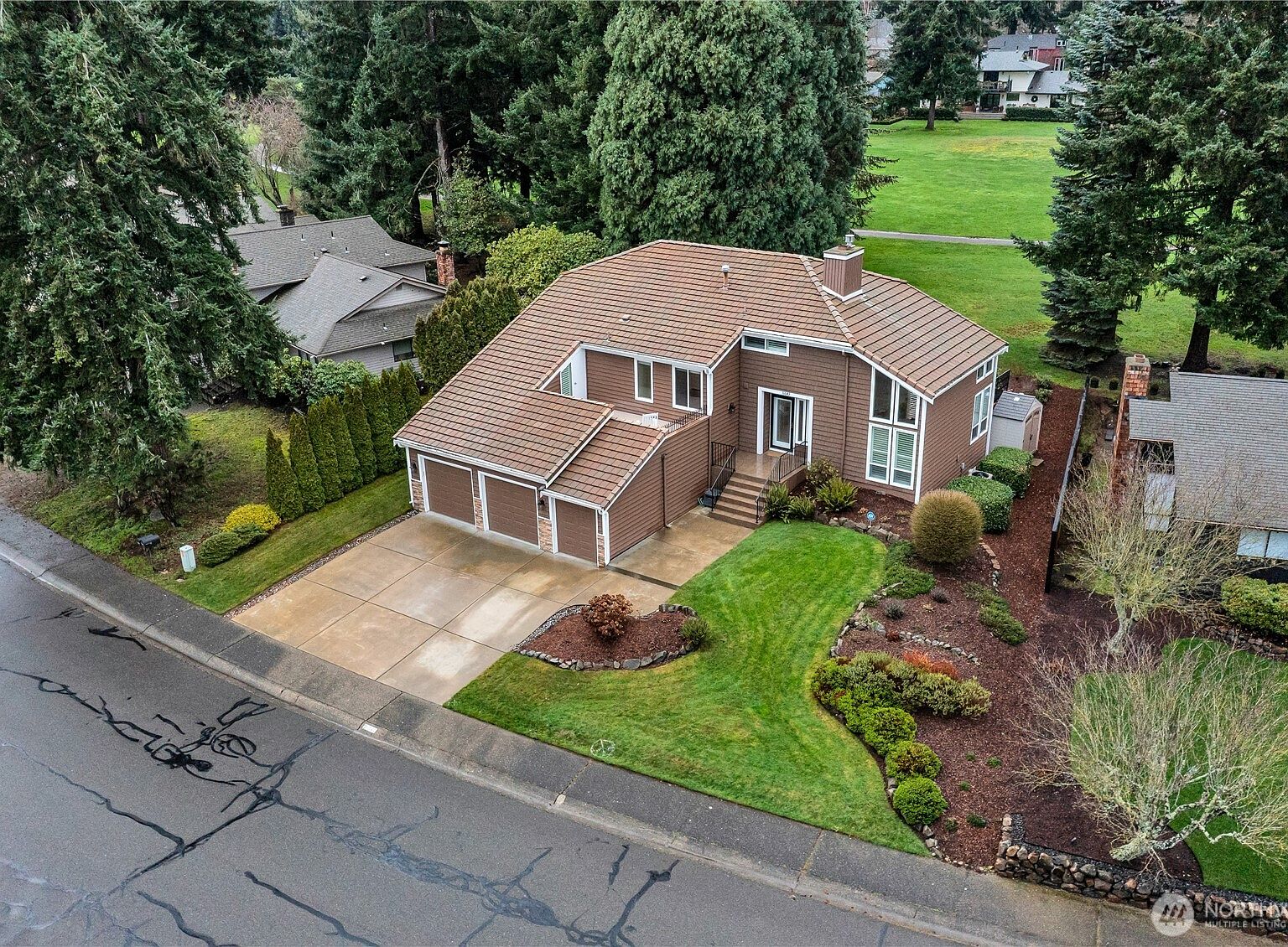 31643 37th Avenue SW