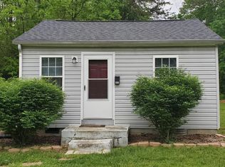 605 S 3rd St, Mebane, NC 27302