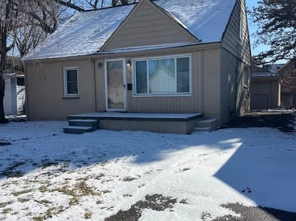 138 Chopin St, Troy, MI 48083