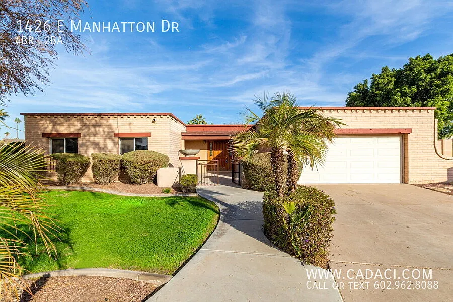 Great Tempe Location 4 bedroom 2 bath Single Family Home with Pool — Photo 4