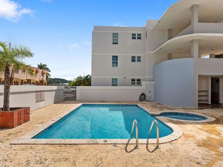 CONDO COCONUT COURT 101 — Photo 5